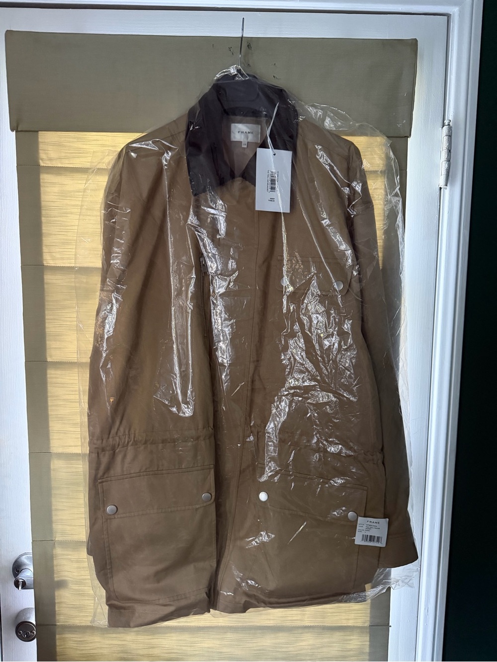 Frame Denim The Twill Safari TAKING THIS OFF MY POSHMARK TOM BUY IF INTERESTED!! - Picture 6 of 6